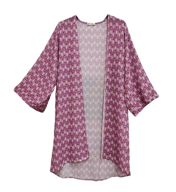 kimono largo estampado con manga ancha en tonos lila, rosa viejo y blanco